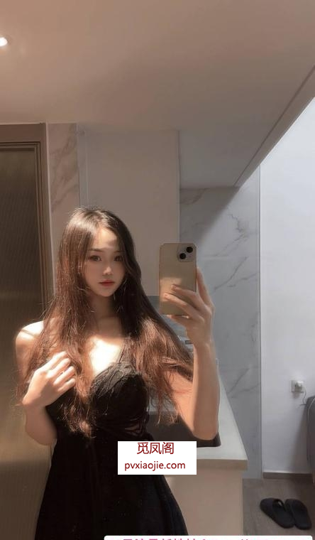 坂田兼职大长腿模特